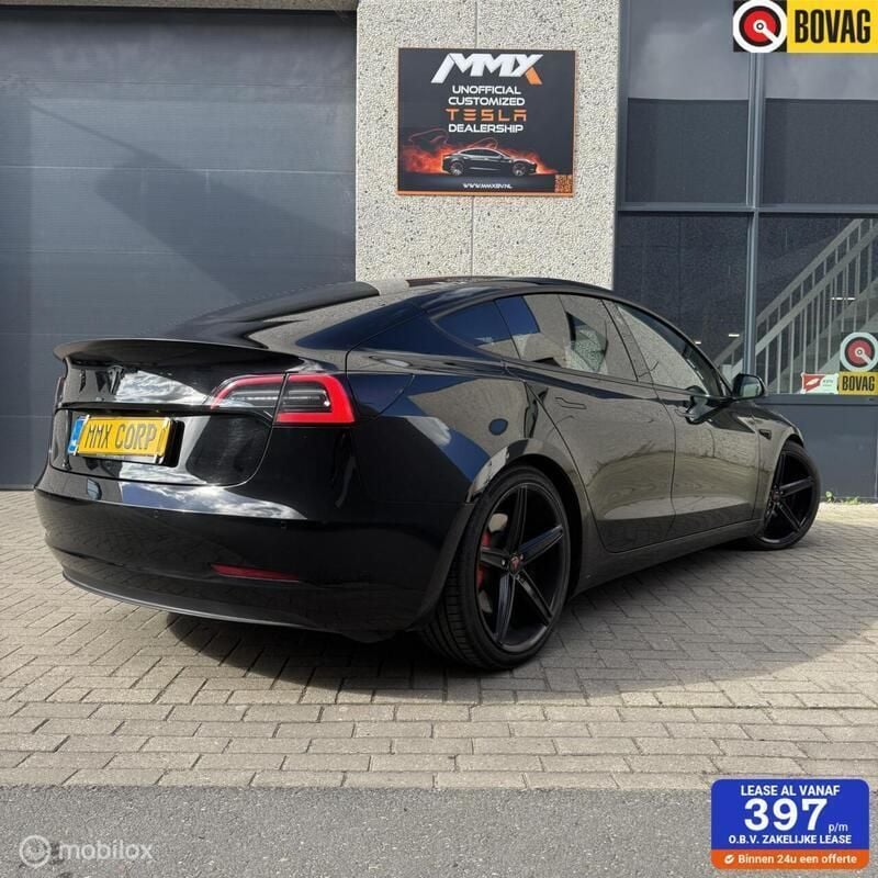 Zwart Gebruikt 2021 Tesla Model 3 Performance Sedan | € 29.999 (Eerlijke prijs) - Afbeelding 1/4