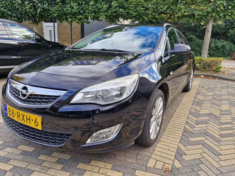 Gebruikt 2011 Opel Astra Cosmo Stationwagen | € 2.800 (Eerlijke prijs) - Afbeelding 1/4