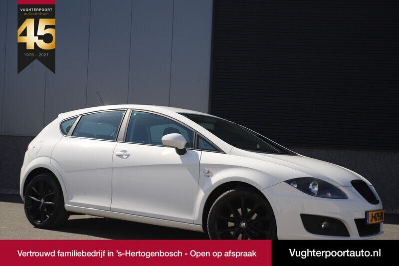 Wit Gebruikt 2010 Seat Leon Sport Hatchback | € 4.499 (Iets duurder) - Afbeelding 1/4