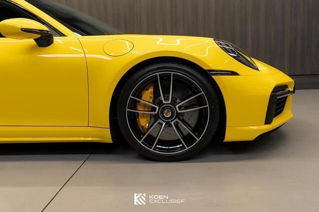 Occasion Porsche 911 Turbo S 649 PK (477 kW) 2021 Geel Coupé
