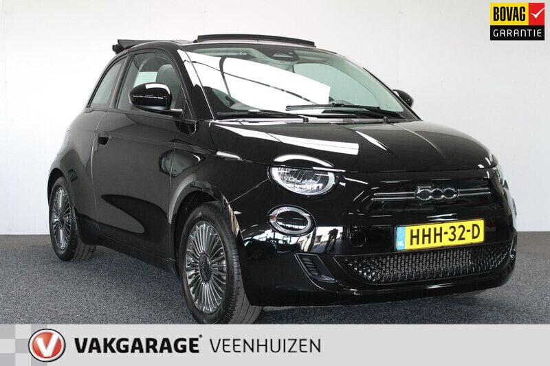 Zwart Gebruikt 2022 Fiat 500C Icon Cabriolet | € 19.950 (Eerlijke prijs) - Afbeelding 1/4