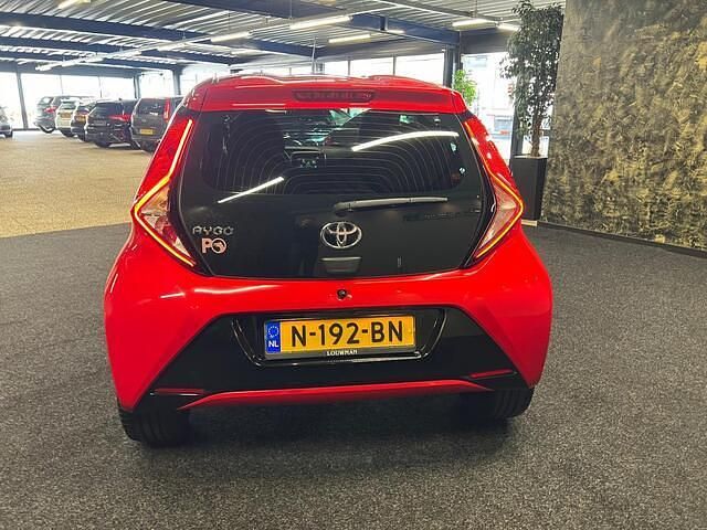 Occasion Toyota Aygo X-play 72 PK (52 kW) 2021 Rood Hatchback