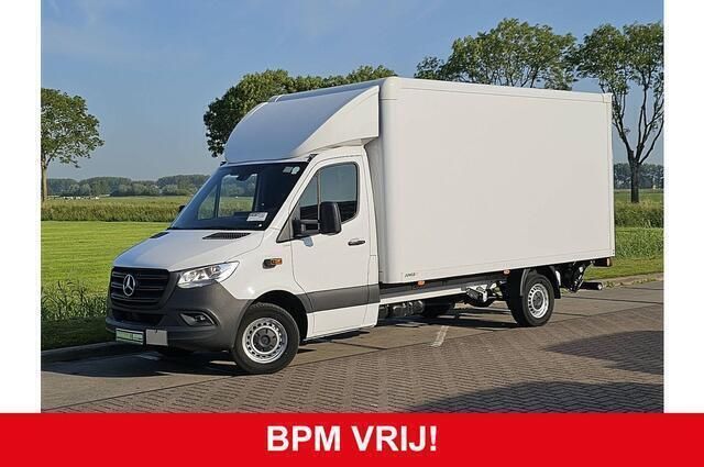 Wit Gebruikt 2024 Mercedes Sprinter Van | € 41.850 - Afbeelding 1/4