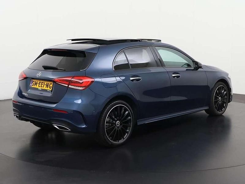 Occasion Mercedes A250 AMG 218 PK (160 kW) 2022 Blauw Hatchback