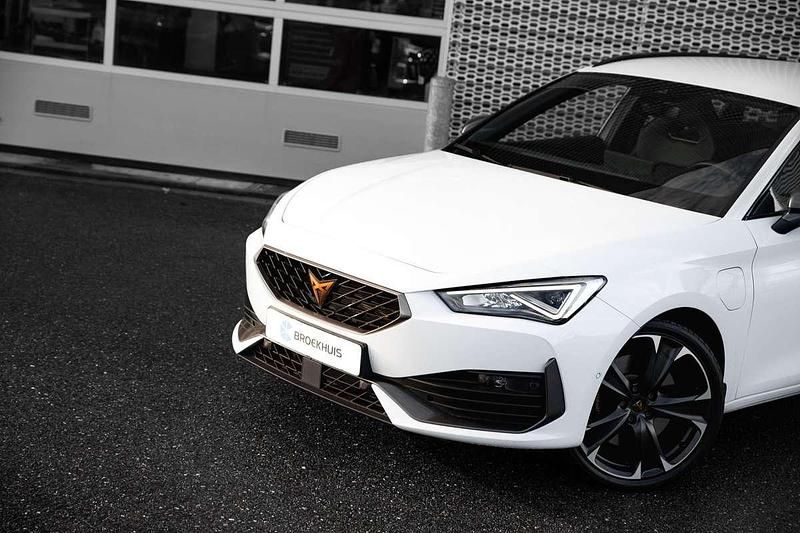 Occasion Cupra Leon VZ 245 PK (180 kW) 2024 Wit Stationwagen