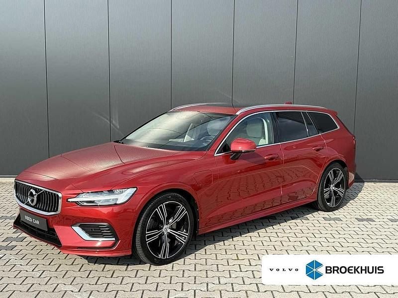 Rood Gebruikt 2018 Volvo V60 Inscription Stationwagen | € 31.940 - Afbeelding 1/3