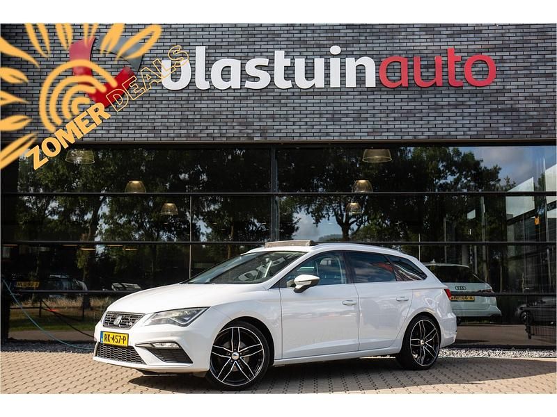 Wit Gebruikt 2017 Seat Leon Business Stationwagen | € 16.850 (Iets duurder) - Afbeelding 1/4