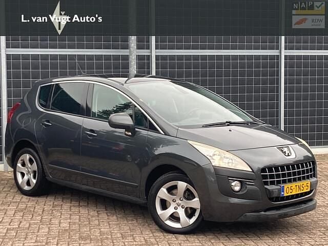 Grijs Gebruikt 2012 Peugeot 3008 Active MPV | € 7.750 (Eerlijke prijs) - Afbeelding 1/4