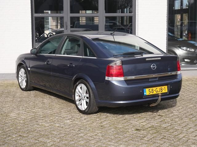 Occasion Opel Vectra GTS Executive 140 PK (102 kW) 2008 Grijs Hatchback
