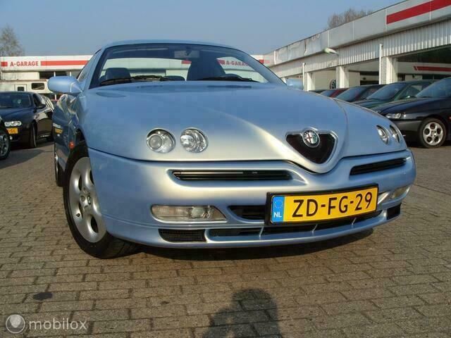 Occasion Alfa Romeo GTV 200 PK (147 kW) 1999 Blauw Coupé