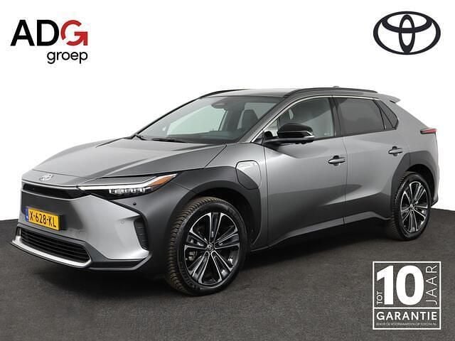 Grijs Gebruikt 2023 Toyota bZ4X Premium SUV | € 36.450 (Eerlijke prijs) - Afbeelding 1/4
