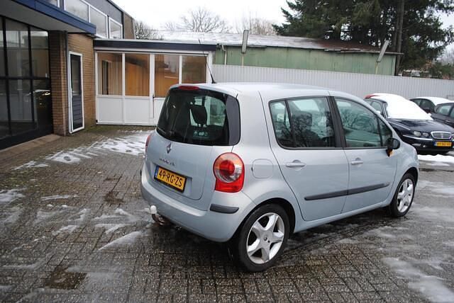 Occasion Renault Modus Luxe 112 PK (82 kW) 2005 Grijs MPV