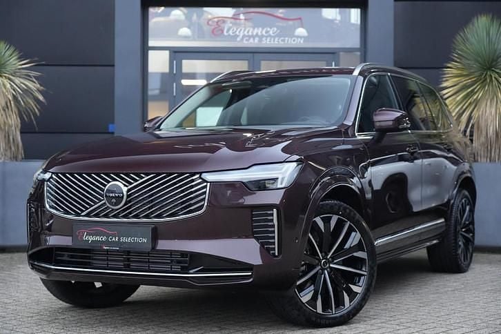 Paars (metallic) Nieuw 2025 Volvo XC90 Ultra SUV | € 82.950 (Eerlijke prijs) - Afbeelding 1/4