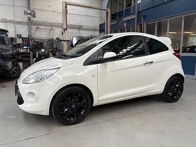 Wit Gebruikt 2012 Ford Ka Metall Hatchback | € 3.650 (Eerlijke prijs) - Afbeelding 1/4