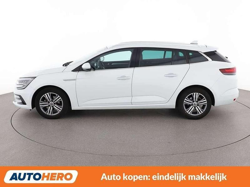 Occasion Renault Mégane GrandTour Intens 140 PK (102 kW) 2021 Wit Stationwagen