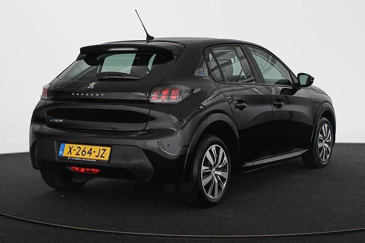 Occasion Peugeot e-208 Active 100 kW (136 PK) 2023 Zwart Hatchback