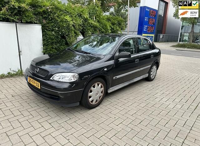 Zwart Gebruikt 2000 Opel Astra Club Hatchback | € 1.250 (Eerlijke prijs) - Afbeelding 1/4