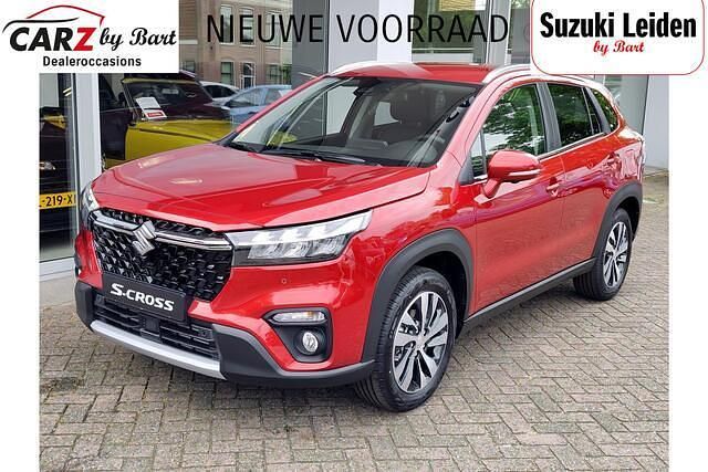 Rood Nieuw 2025 Suzuki SX4 S-Cross Style SUV | € 33.848 (Eerlijke prijs) - Afbeelding 1/4