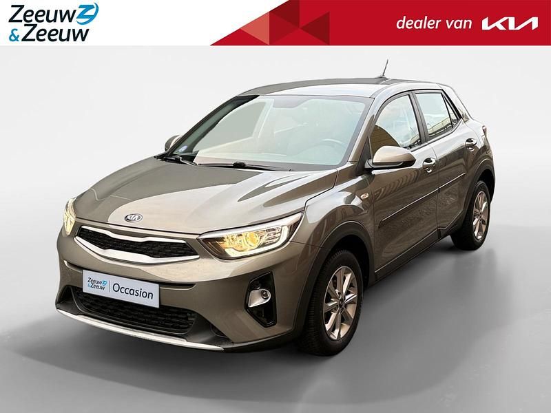 Groen Occasion 2018 Kia Stonic SUV | € 14.445 (Eerlijke prijs) - Afbeelding 1/4