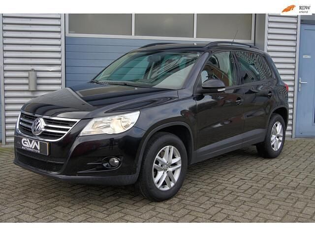Zwart Gebruikt 2010 VW Tiguan S SUV | € 5.499 (Goede deal) - Afbeelding 1/4