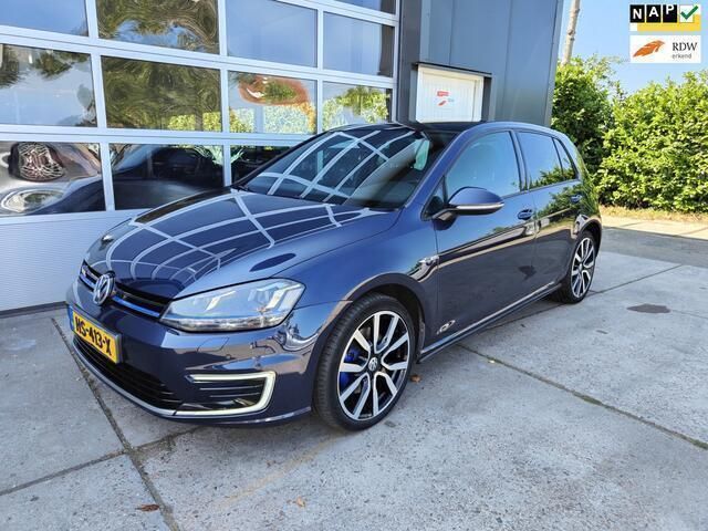 Blauw Gebruikt 2015 VW Golf VII GTE Hatchback | € 12.750 (Eerlijke prijs) - Afbeelding 1/4
