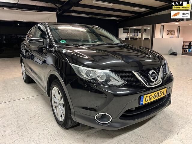 Zwart Gebruikt 2015 Nissan Qashqai SUV | € 9.450 (Goede deal) - Afbeelding 1/4