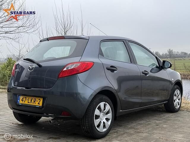 Occasion Mazda 2 75 PK (55 kW) 2010 Grijs Hatchback