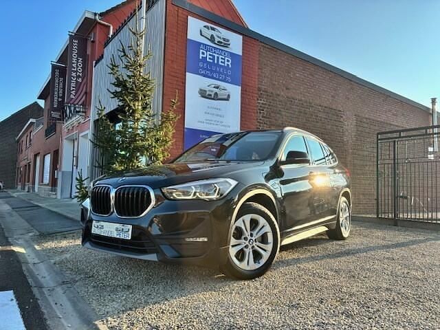 Zwart Occasion 2021 BMW X1 SUV | € 20.500 (Super prijs) - Afbeelding 1/4