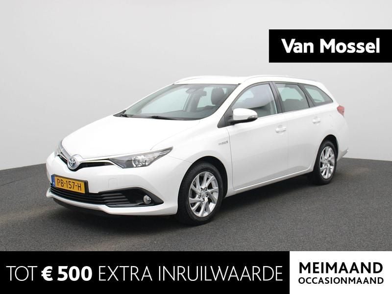 Wit Gebruikt 2017 Toyota Auris Hybrid Stationwagen | € 14.700 (Goede deal) - Afbeelding 1/4