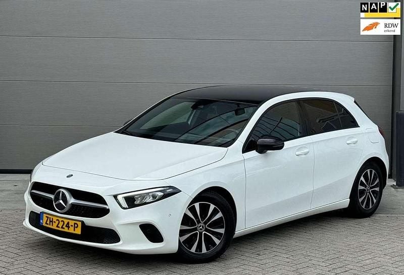 Wit Gebruikt 2019 Mercedes A180 Hatchback | € 21.790 (Super prijs) - Afbeelding 1/4