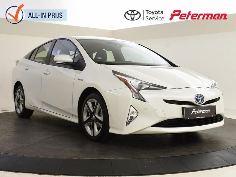 Wit Gebruikt 2017 Toyota Prius Executive Hatchback | € 17.899 (Eerlijke prijs) - Afbeelding 1/4