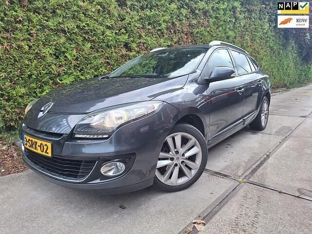 Grijs Gebruikt 2013 Renault Mégane GT Line GT-Line Stationwagen | € 3.900 (Goede deal) - Afbeelding 1/4