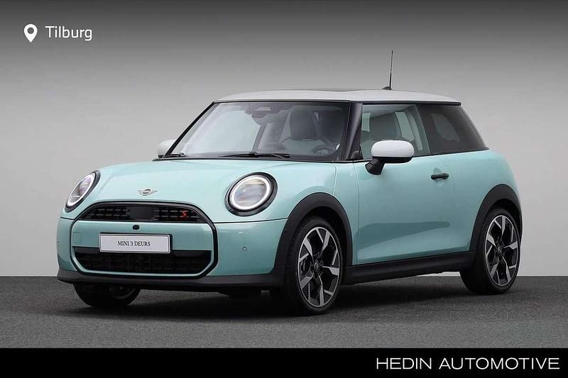 Groen Gebruikt 2024 Mini Cooper S Classic Hatchback | € 53.123 - Afbeelding 1/4