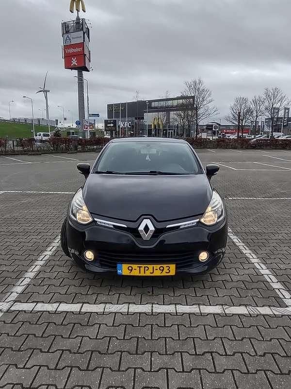 Zwart Gebruikt 2014 Renault Clio IV Expression Hatchback | € 5.250 (Eerlijke prijs) - Afbeelding 1/4