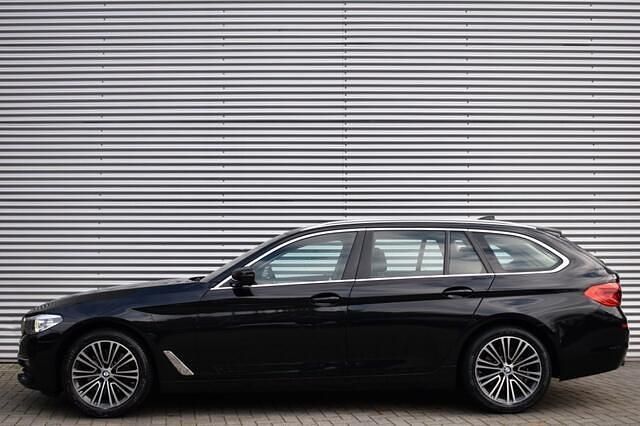 Occasion BMW 530 Executive 252 PK (185 kW) 2017 Zwart Stationwagen