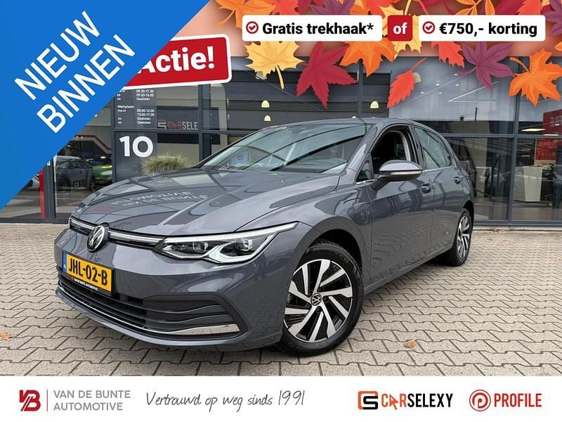 Grijs Gebruikt 2022 VW Golf VIII Style Hatchback | € 27.200 (Goede deal) - Afbeelding 1/4