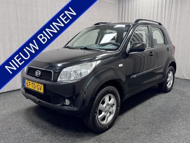 Zwart Gebruikt 2006 Daihatsu Terios SUV | € 4.350 (Eerlijke prijs) - Afbeelding 1/4