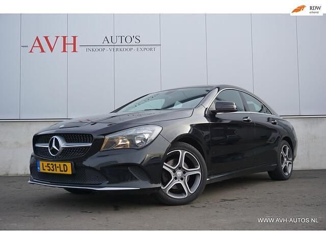 Sedan Gebruikt 2017 Mercedes CLA180 Ambition Sedan | € 12.950 (Goede deal) - Afbeelding 1/4
