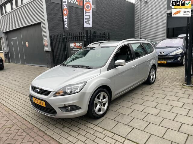 Grijs Gebruikt 2011 Ford Focus Stationwagen | € 2.499 (Goede deal) - Afbeelding 1/4