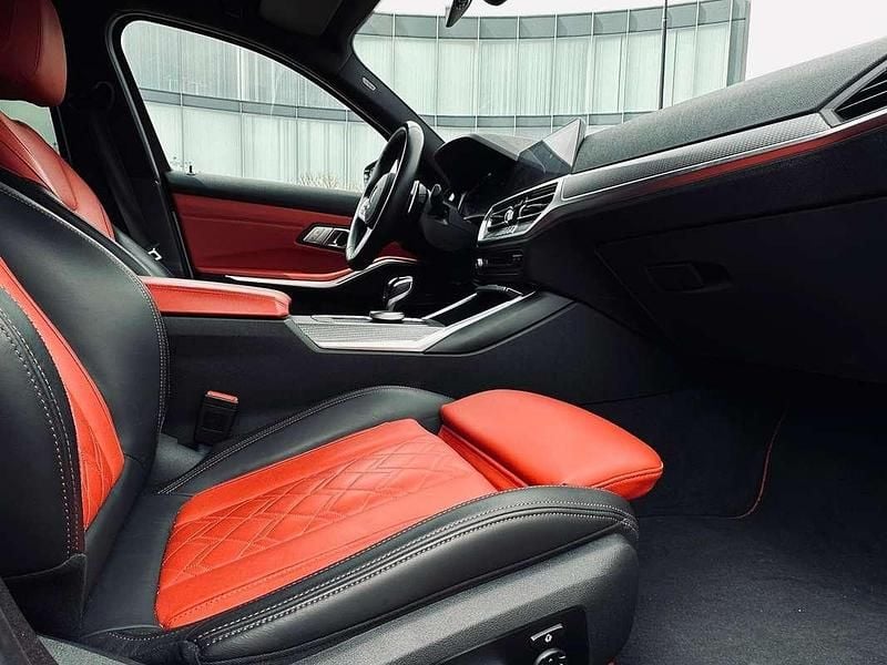 Wit Occasion 2020 BMW 340 Executive Stationwagen | € 46.880 (Eerlijke prijs) - Afbeelding 1/4