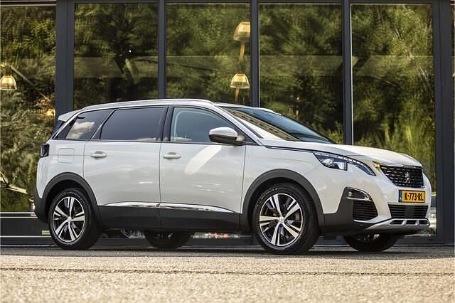 Wit Occasion 2019 Peugeot 5008 Crossway MPV | € 20.950 (Goede deal) - Afbeelding 1/4