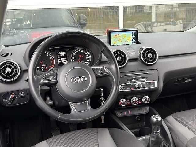 Occasion Audi A1 Design 125 PK (91 kW) 2015 Blauw Hatchback