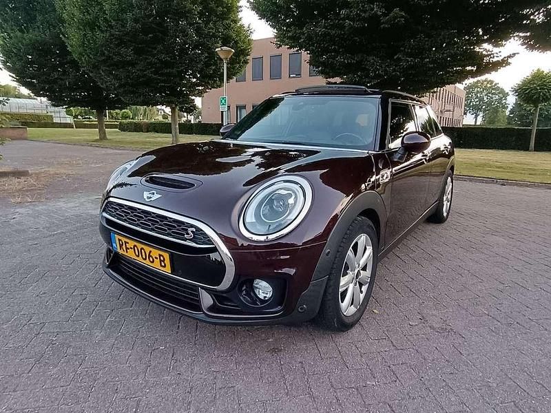 Rood Gebruikt 2017 Mini Cooper S Clubman Chili Stationwagen | € 20.000 (Eerlijke prijs) - Afbeelding 1/4