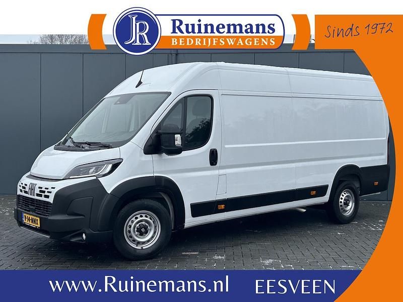 Wit Occasion 2024 Fiat Ducato Van | € 29.800 (Super prijs) - Afbeelding 1/4