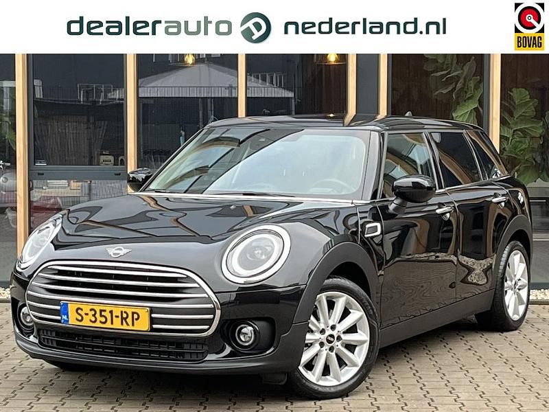 Zwart Gebruikt 2023 Mini Cooper Clubman Classic Stationwagen | € 27.100 (Eerlijke prijs) - Afbeelding 1/4