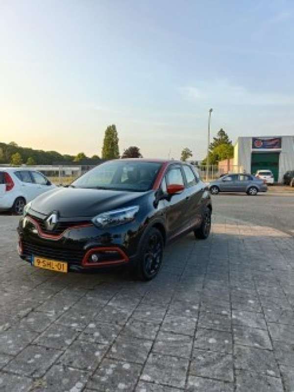 Zwart, metallic lak Gebruikt 2013 Renault Captur Expression SUV | € 6.950 (Eerlijke prijs) - Afbeelding 1/4