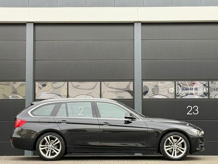 Occasion BMW 325 Executive 296 PK (217 kW) 2014 Zwart Stationwagen