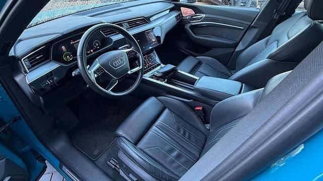 Occasion Audi e-tron Advanced Plus 300 kW (408 PK) 2019 Blauw SUV