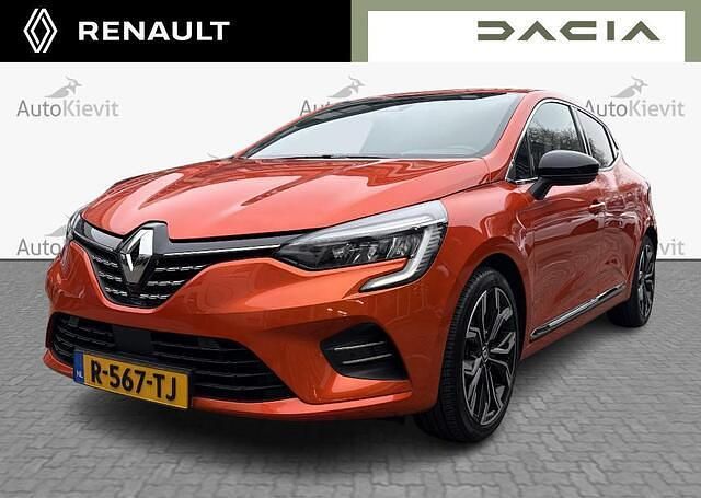 Oranje Occasion 2022 Renault Clio V Intens Hatchback | € 15.450 (Eerlijke prijs) - Afbeelding 1/4