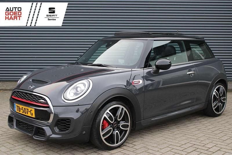 Occasion Mini John Cooper Works Chili 233 PK (171 kW) 2018 Grijs Hatchback